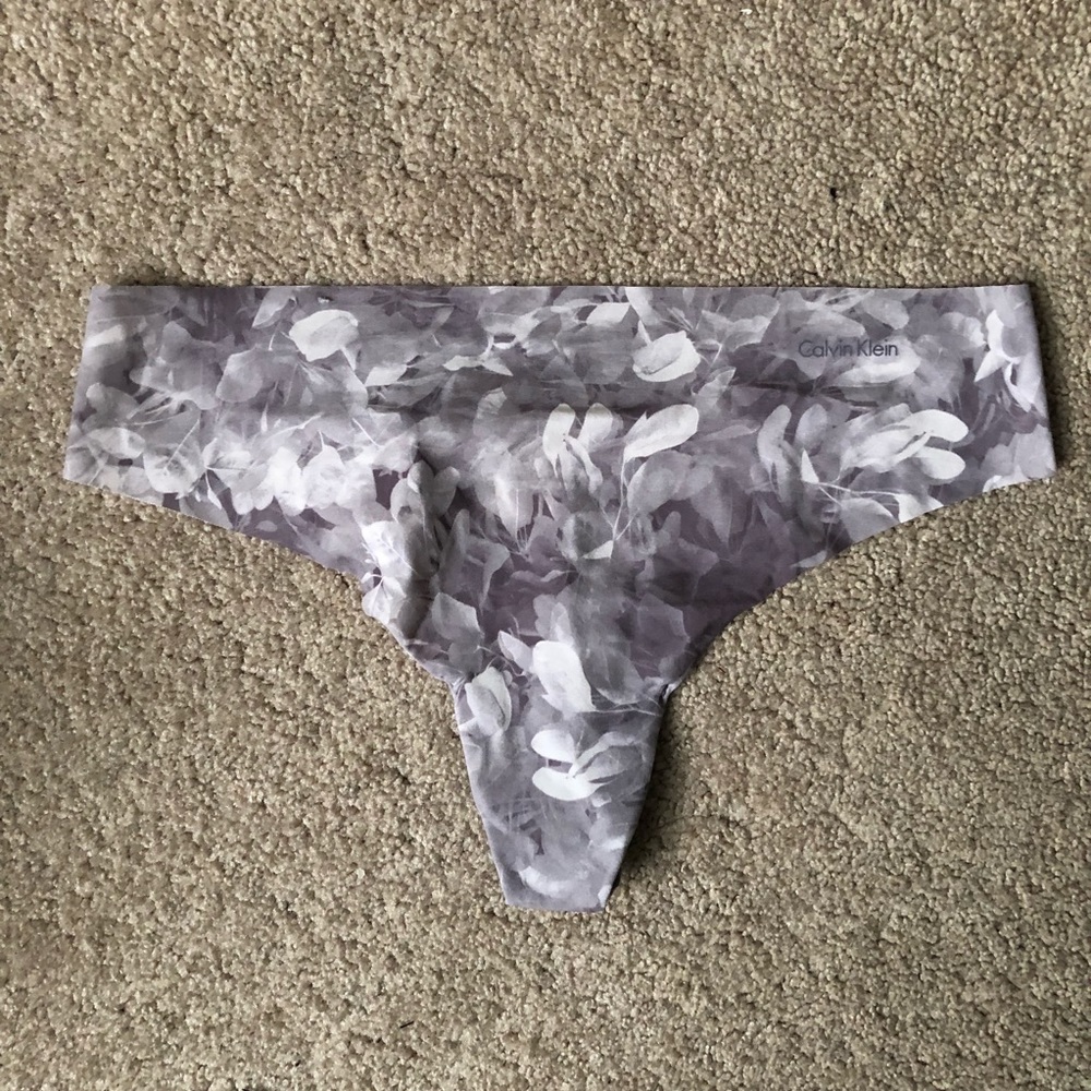 Calvin Klein Seamless Thong